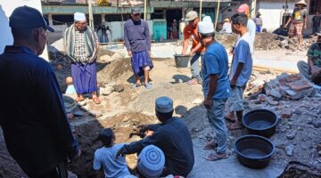 Ini Pesan Dr TGH Hazmi Hamzar Pada Peletakan Batu Pertama Pembangunan TPQ Nurussodikin Ladon Mamben Lauk!