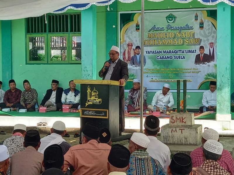 DR TGH Hazmi Hamzar  memberikan tausiah hikmah Peringatan Maulid Nabi Muhammad SAW